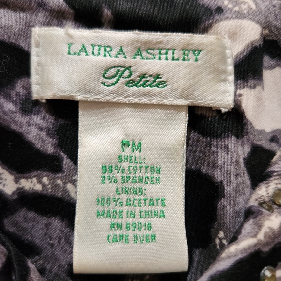 LAURE ASHLEY PETITE animal print jacket with rhinestones.  Size PM. Fully lined - Picture 6 of 7